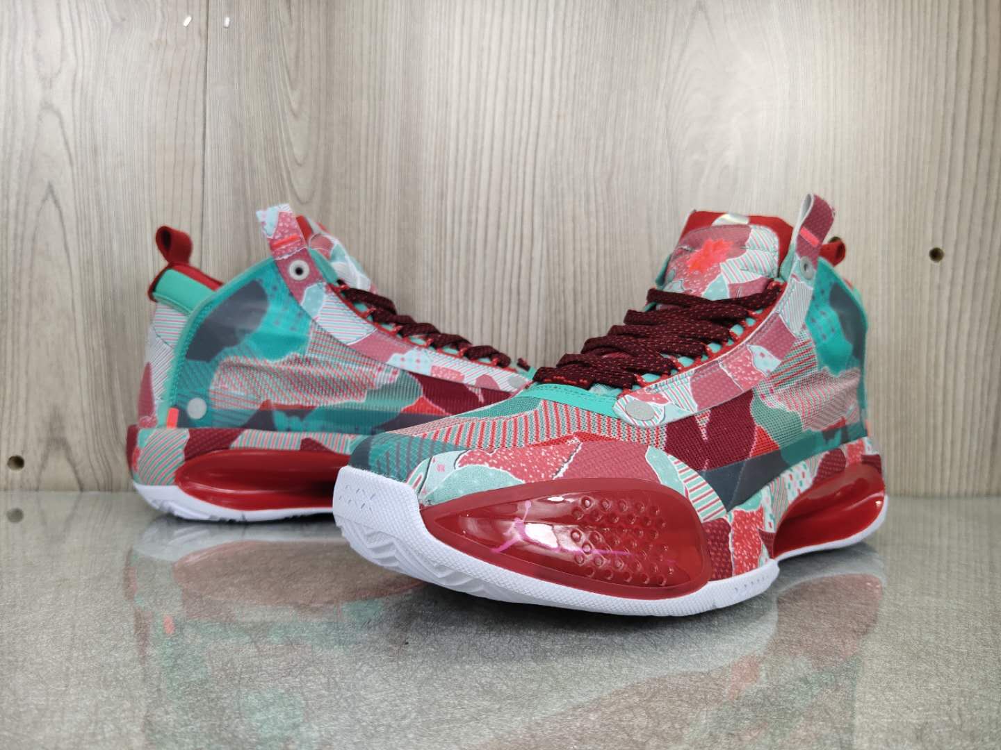 2020 Air Jordan 34 Christmas Version